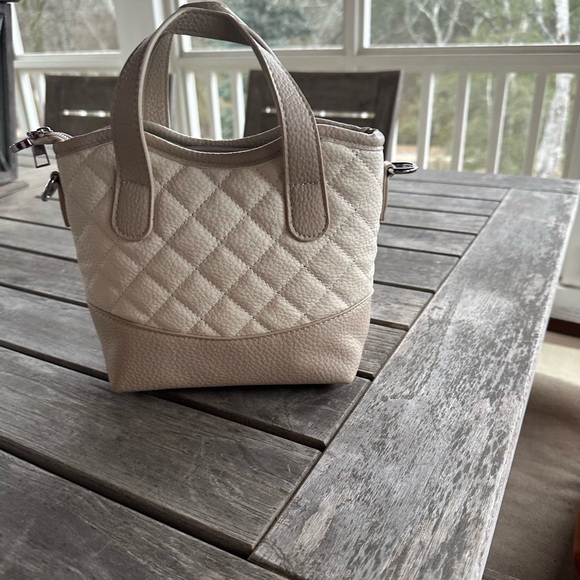 Luradsa Cream and Beige Quilted Tote Bag NWOT - Picture 2 of 9